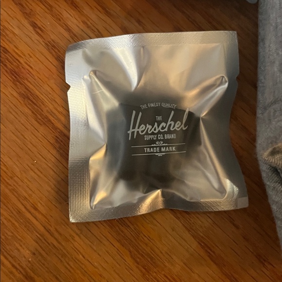 Herschel Supply Company Heather Gray travel amenity kit - Picture 3 of 5